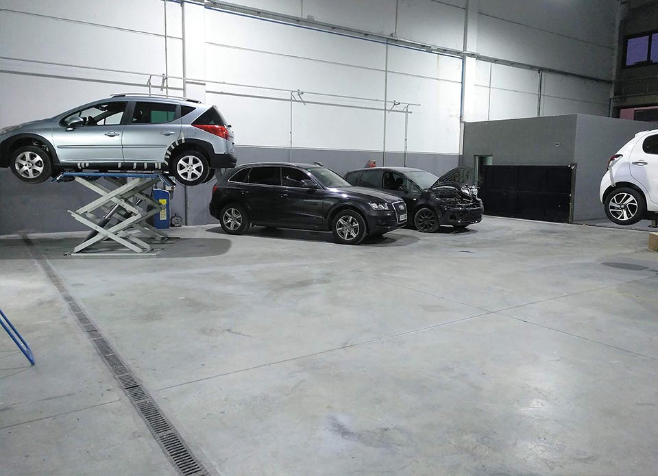 Qualitauto, taller de plancha y pintura en Figueres